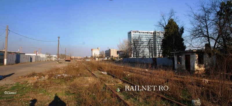 Panorama a capatului Garii Cotroceni din directia Y a liniei (in stanga strada Liniei).jpg