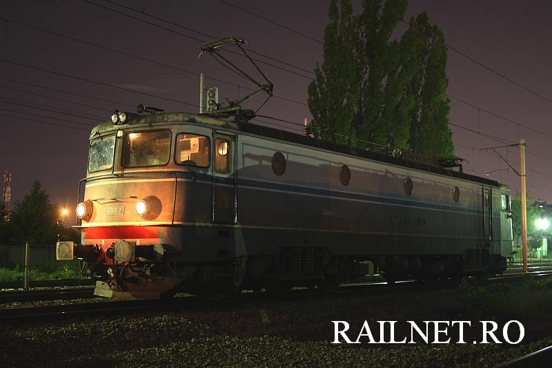 41-0305-7, vedere catre postul secund.jpg (64.94 KiB) Vizualizat de 5034 ori 41-0305-7, vedere catre postul secund.jpg