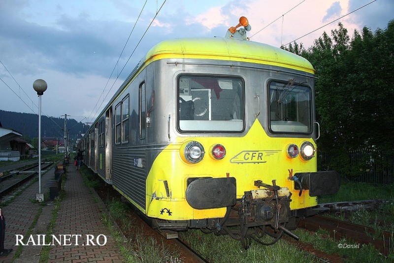 Rama 58-1006-4 cu trenul P5703 Suceava - Vatra Dornei.jpg (222.95 KiB) Vizualizat de 23651 ori Rama 58-1006-4 cu trenul P5703 Suceava - Vatra Dornei.jpg