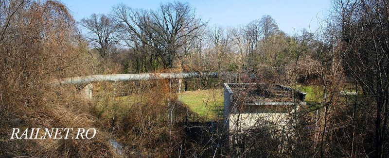 De dincolo de garduri, panorama a pantei catre Grozavesti.jpg