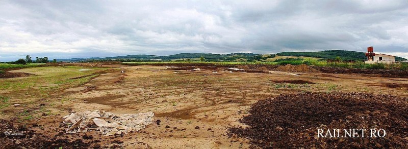 Panorama catre Muntii Trascaului de la Simeria Veche.jpg (159.16 KiB) Vizualizat de 12839 ori Panorama catre Muntii Trascaului de la Simeria Veche.jpg