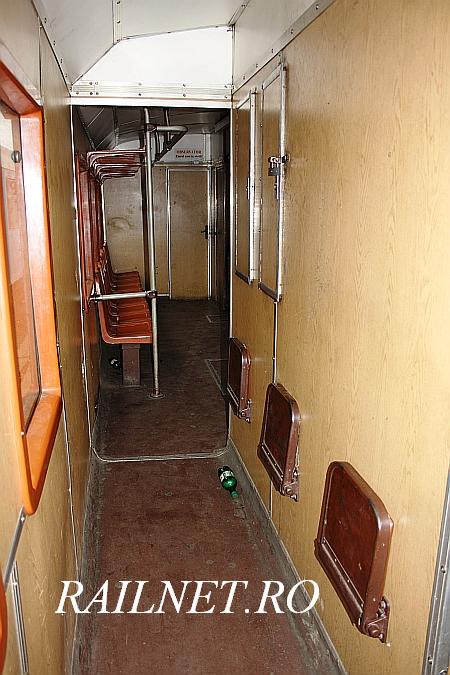 Hol intermediar dotat cu 3 strapontine.JPG (72.18 KiB) Vizualizat de 28935 ori Hol intermediar dotat cu 3 strapontine.JPG