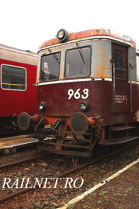 Catre postul de conducere a lui 963.JPG (85.22 KiB) Vizualizat de 28940 ori Catre postul de conducere a lui 963.JPG
