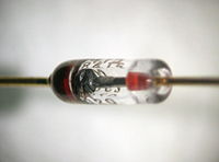 200px-Diode-closeup.jpg