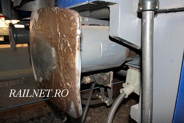 Detaliu aparat de ciocnire (15 Kj).jpg (61.83 KiB) Vizualizat de 256153 ori Detaliu aparat de ciocnire (15 Kj).jpg