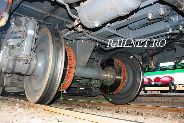 In planul 2 se observa patina cu magneti sectionati a franei electromagnetice Ep NBU.jpg (79.17 KiB) Vizualizat de 256466 ori In planul 2 se observa patina cu magneti sectionati a franei electromagnetice Ep NBU.jpg