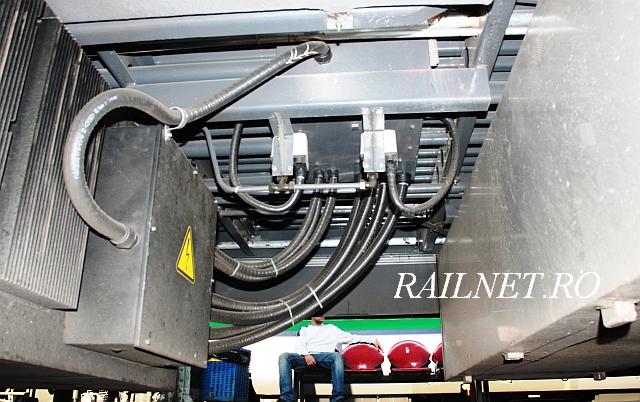 Cabluri energie electrica si conducte de aer si apa.jpg (66.91 KiB) Vizualizat de 256395 ori Cabluri energie electrica si conducte de aer si apa.jpg