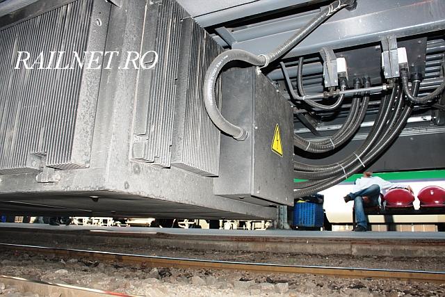 Convertizorul static cu 4 tensiuni UIC 550, 626.jpg (82.01 KiB) Vizualizat de 256465 ori Convertizorul static cu 4 tensiuni UIC 550, 626.jpg