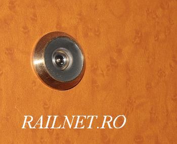 Detaliu vizor pe usa cabinei de dormit din hol catre cabina.jpg (25.1 KiB) Vizualizat de 256469 ori Detaliu vizor pe usa cabinei de dormit din hol catre cabina.jpg