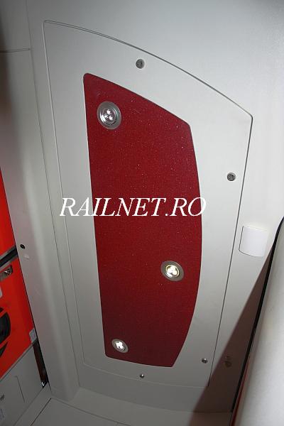 Tavanul acestui hol.jpg (34.57 KiB) Vizualizat de 257614 ori Tavanul acestui hol.jpg