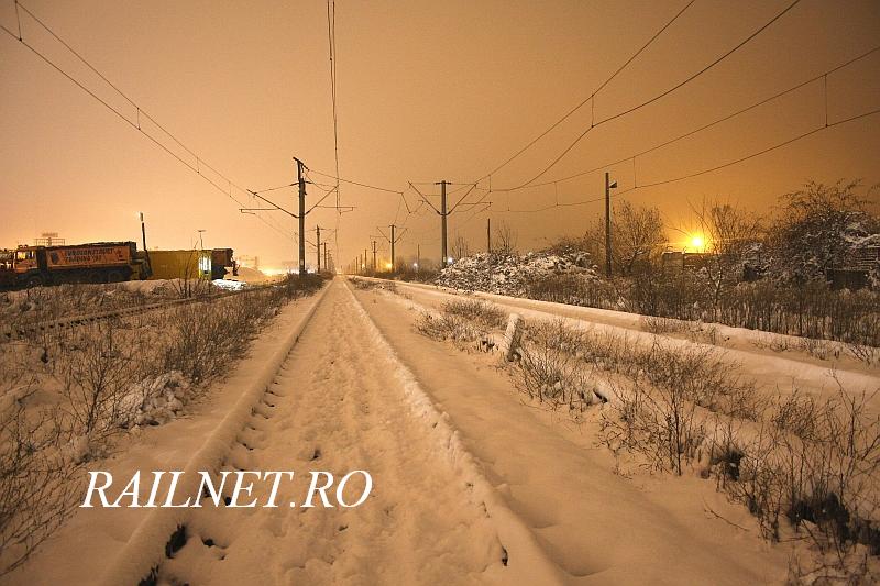 Liniile statiei Otopeni in directia X catre Voluntari.jpg (86.39 KiB) Vizualizat de 22436 ori Liniile statiei Otopeni in directia X catre Voluntari.jpg