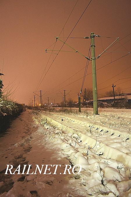 De la peronul liniei I a Garii Otopeni in directia X.jpg (73.45 KiB) Vizualizat de 22436 ori De la peronul liniei I a Garii Otopeni in directia X.jpg
