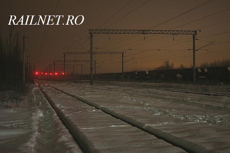 Cele sase linii electrificate in directia X.jpg (86.79 KiB) Vizualizat de 20206 ori Cele sase linii electrificate in directia X.jpg