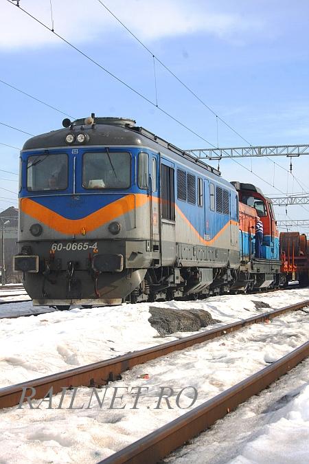 60-0665-4 secondata de 81-0718-7 asteapta semnalul de pornire.jpg