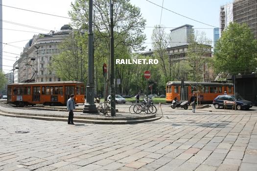 Tramvaie la capat de linie in Piata Quattro Novembre.jpg