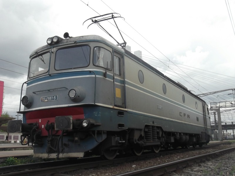 40-0661-5 in Gara de Nord (5).jpg