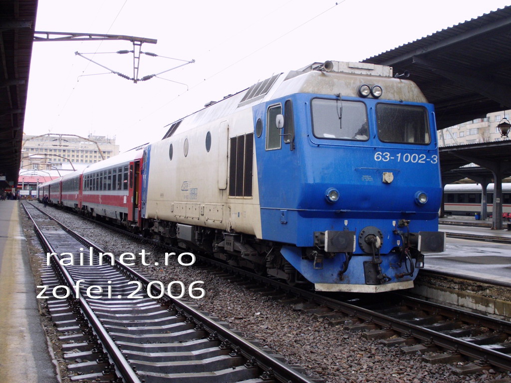 63-1002-3 repatizata la trenu 1671 Bucuresti Nord - Galati via Urziceni, 01.04.2012.jpg