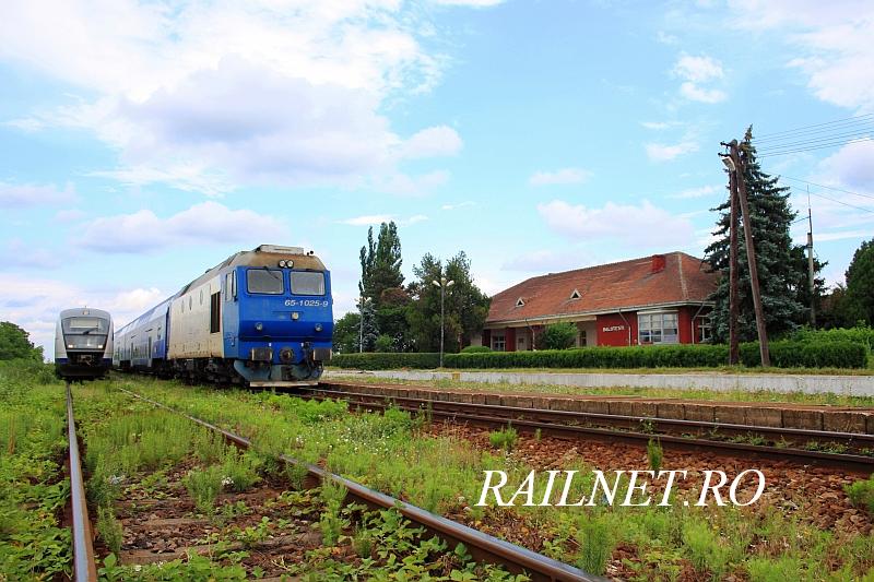 Apare trenul Regio 7034 de la Urziceni catre Bucuresti Nord.jpg