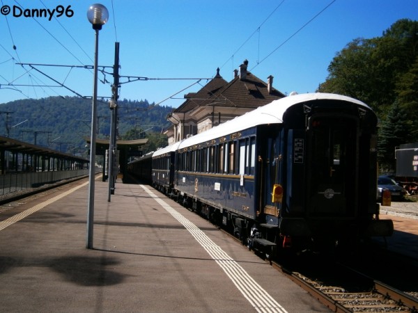 21. VSOE in gara Sinaia.jpg