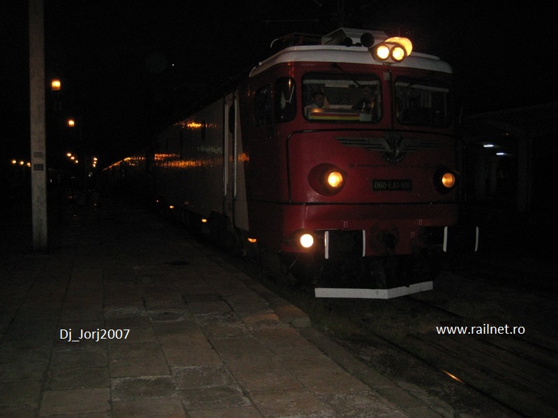 regina 060-EA1-106 night.jpg