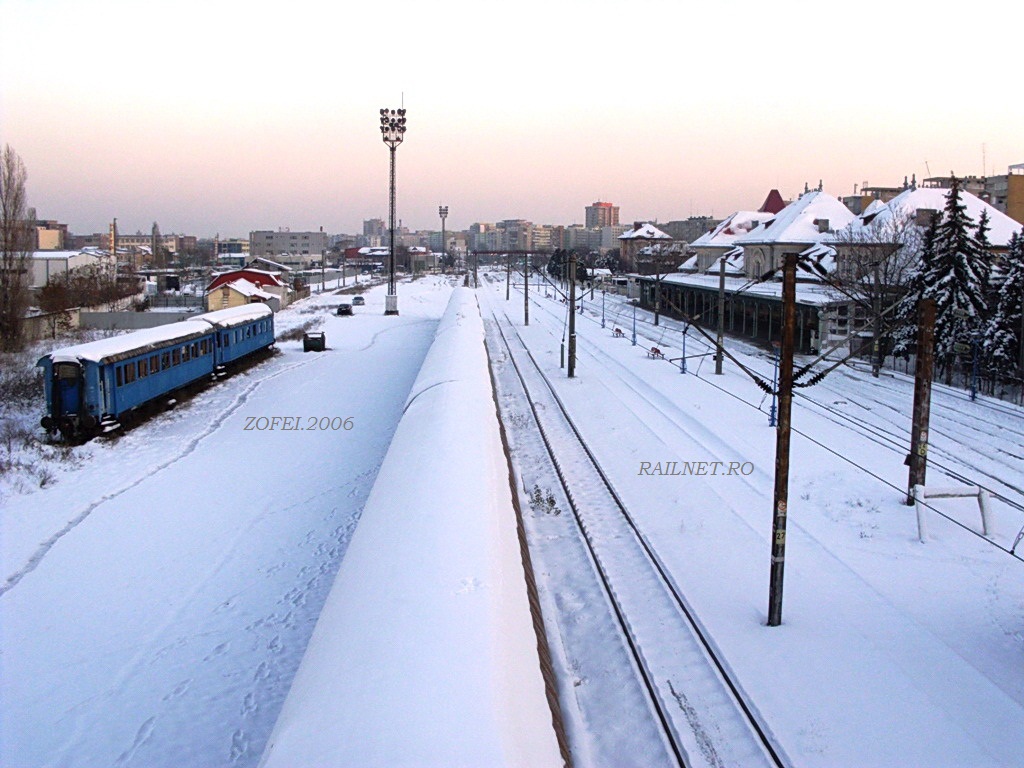 Vedere cu linile Statiei CF Bucuresti Obor, 13.12.2012.jpg (238.39 KiB) Vizualizat de 8017 ori Vedere cu linile Statiei CF Bucuresti Obor, 13.12.2012.jpg