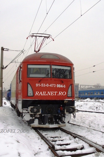 Phoenixu 3004 la manevra in Depoul BC isi asteapta randu pentru Grivita, 22.12.2012.jpg