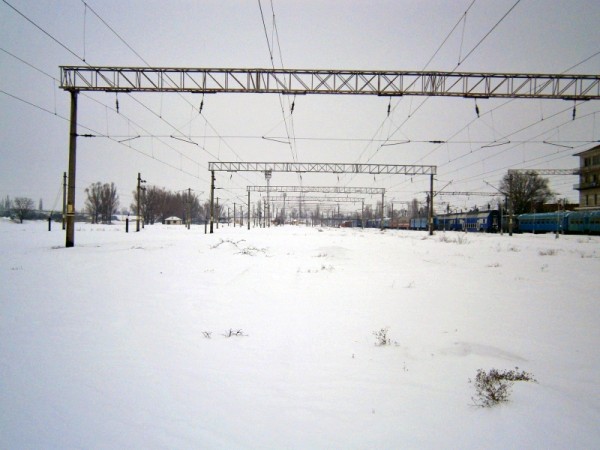04. Peisaj feroviar de iarna la Marasesti.jpg