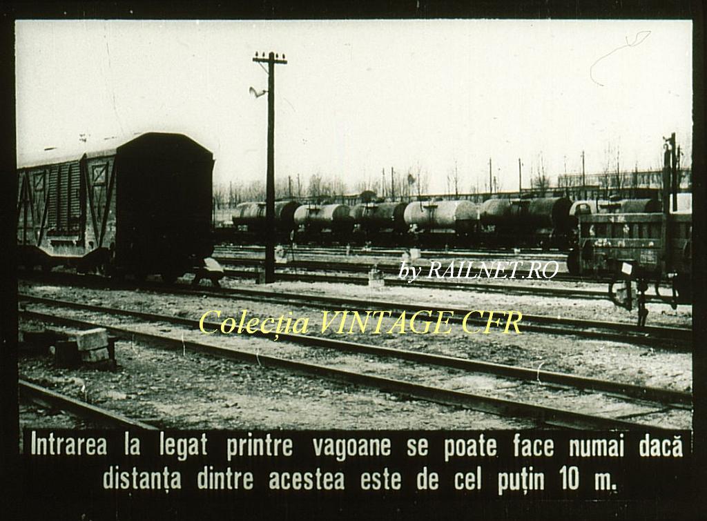 31.Entering among the coaches for the coupling operation can be done only if the distance between the coaches is at least of 10 meters.jpg (130.11 KiB) Vizualizat de 39841 ori 31.Entering among the coaches for the coupling operation can be done only if the distance between the coaches is at least of 10 meters.jpg