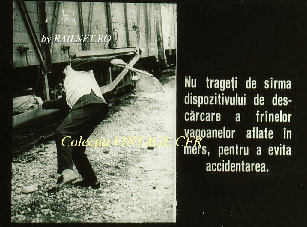 35.Do not pull off the wire of the braking relief device while the coaches are in motion, to avoid injury.jpg (114.85 KiB) Vizualizat de 39841 ori 35.Do not pull off the wire of the braking relief device while the coaches are in motion, to avoid injury.jpg