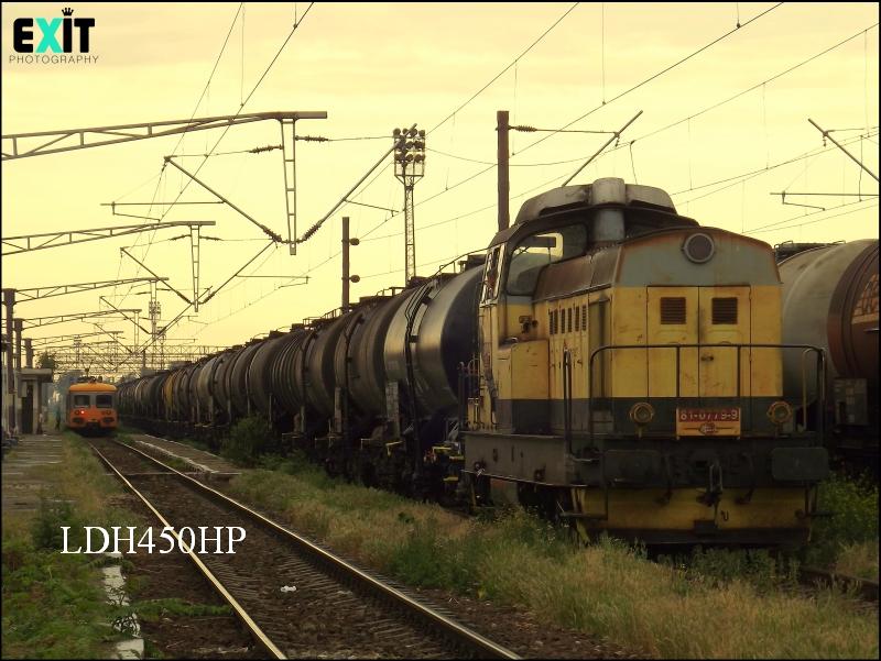 Naveta de cisterne la apus....JPG (80.74 KiB) Vizualizat de 12480 ori Naveta de cisterne la apus....JPG