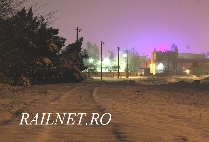In departare catre Razoare se vede silueta luminata a unui centru comercial modern ce a luat locul 'povestilor feroviare' din zona Cotroceni....jpg (67.58 KiB) Vizualizat de 14033 ori In departare catre Razoare se vede silueta luminata a unui centru comercial modern ce a luat locul 'povestilor feroviare' din zona Cotroceni....jpg
