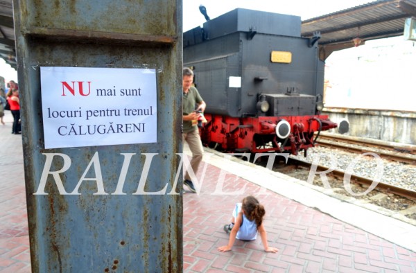 Nu mai sunt bilete la trenul Calugareni, spre disperarea micilor calatori....JPG (564.77 KiB) Vizualizat de 27814 ori Nu mai sunt bilete la trenul Calugareni, spre disperarea micilor calatori....JPG