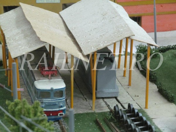 Un EA distrus si un LDH in "constructie" la Ciceu.jpg (347.99 KiB) Vizualizat de 62134 ori Un EA distrus si un LDH in "constructie" la Ciceu.jpg