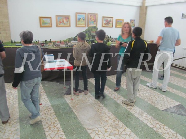 Vizitatori la ora de varf nimeriti din intimplare pe acolo.jpg (334.34 KiB) Vizualizat de 62134 ori Vizitatori la ora de varf nimeriti din intimplare pe acolo.jpg