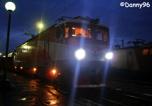 91 53 0 477-690-8 a depoului Brasov cu R4514 in Miercurea Ciuc.jpg