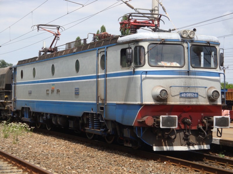 40-0852-0.JPG