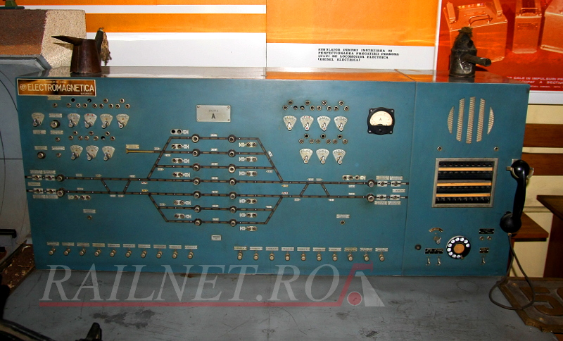 Pupitru de comanda CED.jpg (230.1 KiB) Vizualizat de 27543 ori Pupitru de comanda CED.jpg