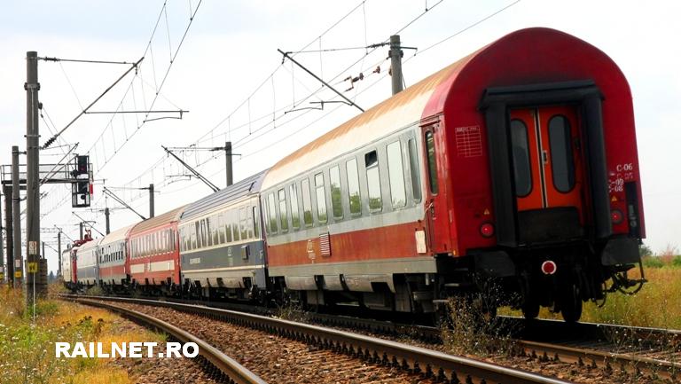R693 se pierde in zare cu Regina....jpg