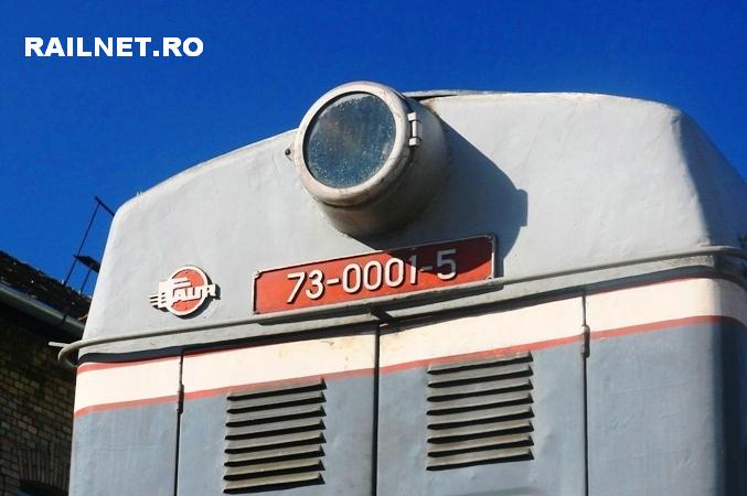 Detaliu placuta serie si fabricant.jpg