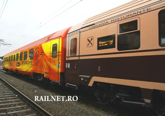 Vagonul 84-90 al CFR Calatori linga cel de tip Unica pentru export Italia.jpg (44.23 KiB) Vizualizat de 4955 ori Vagonul 84-90 al CFR Calatori linga cel de tip Unica pentru export Italia.jpg