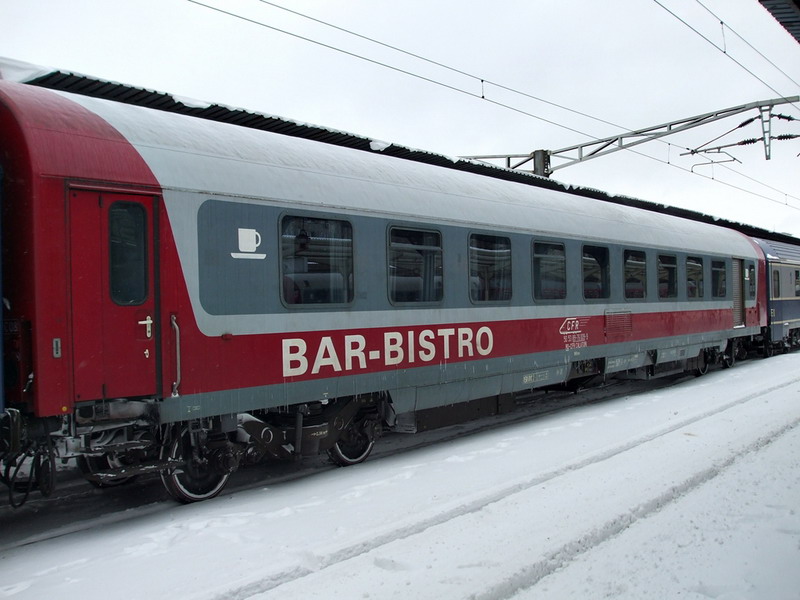 50 53 89-76 009-9, Bucuresti Nord, 08.02.2010.jpg