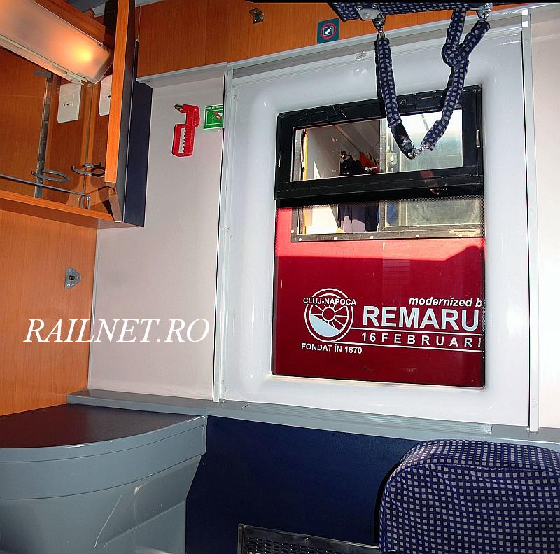 Fereastra, si chiuveta cu oglinda intr-o cabina de clasa 2a.jpg (110.6 KiB) Vizualizat de 8461 ori Fereastra, si chiuveta cu oglinda intr-o cabina de clasa 2a.jpg