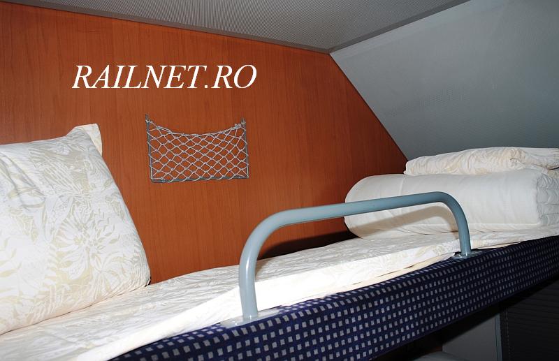 Patul de sus (cab. cl.2a).jpg (68.93 KiB) Vizualizat de 8476 ori Patul de sus (cab. cl.2a).jpg