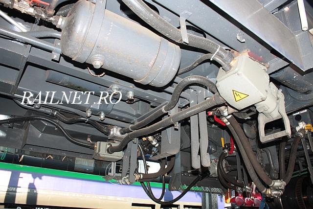 Conducta generala de aer, prize energie electrica, cilindru aer comprimat si alte elemente.jpg (78.08 KiB) Vizualizat de 264878 ori Conducta generala de aer, prize energie electrica, cilindru aer comprimat si alte elemente.jpg