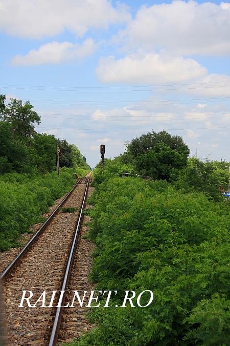 In departare un semnal prevestitor.jpg (76.3 KiB) Vizualizat de 9782 ori In departare un semnal prevestitor.jpg