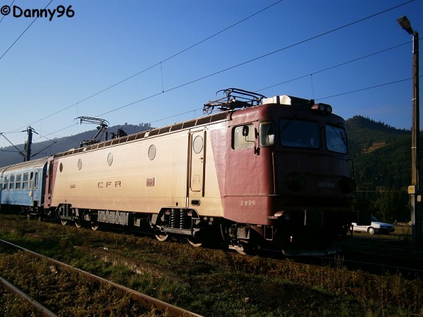060-EA1-196 in bataia soarelui.jpg