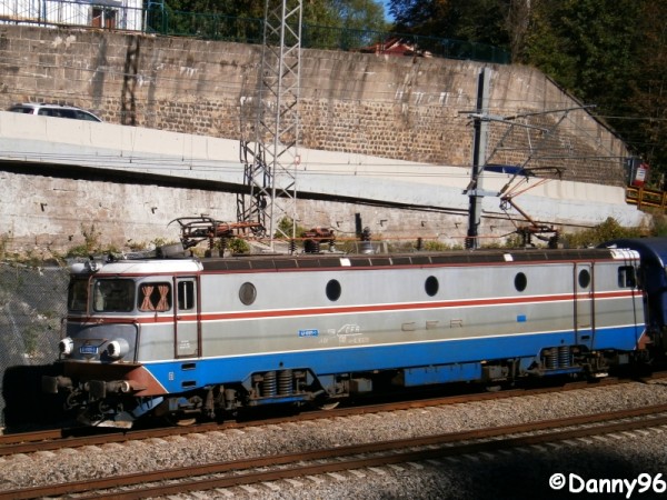 41-0105-1 la Sinaia.jpg (435.75 KiB) Vizualizat de 7353 ori 41-0105-1 la Sinaia.jpg