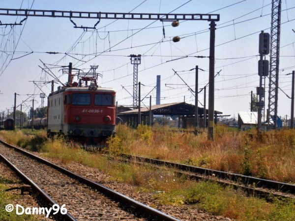 41-0836-1 la manevra 1.jpg (479.78 KiB) Vizualizat de 9895 ori 41-0836-1 la manevra 1.jpg