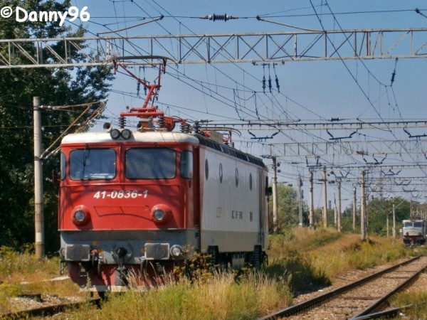 41-0836-1 a depoului Iasi la manevra in Suceava.jpg (450.93 KiB) Vizualizat de 9896 ori 41-0836-1 a depoului Iasi la manevra in Suceava.jpg