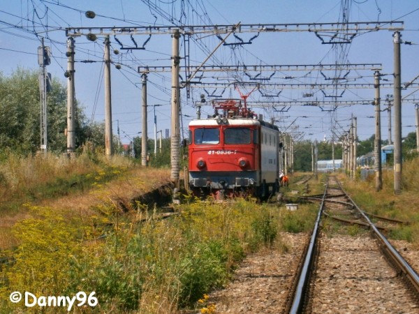 41-0836-1 la manevra 3.jpg (486.2 KiB) Vizualizat de 9936 ori 41-0836-1 la manevra 3.jpg